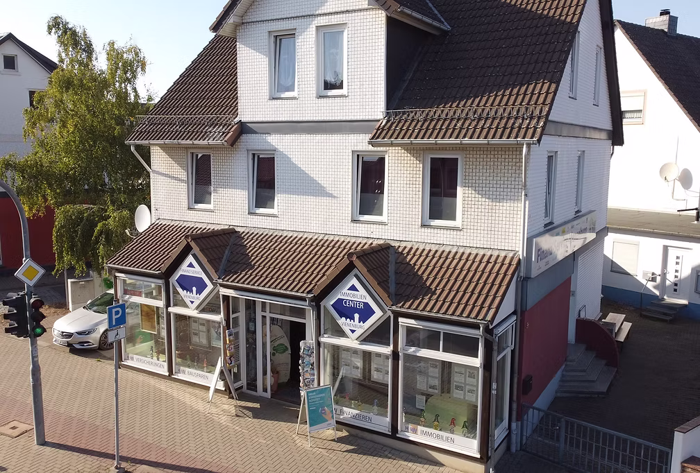 137188_f914825d91d94243ac63ef69bced4723~mv2